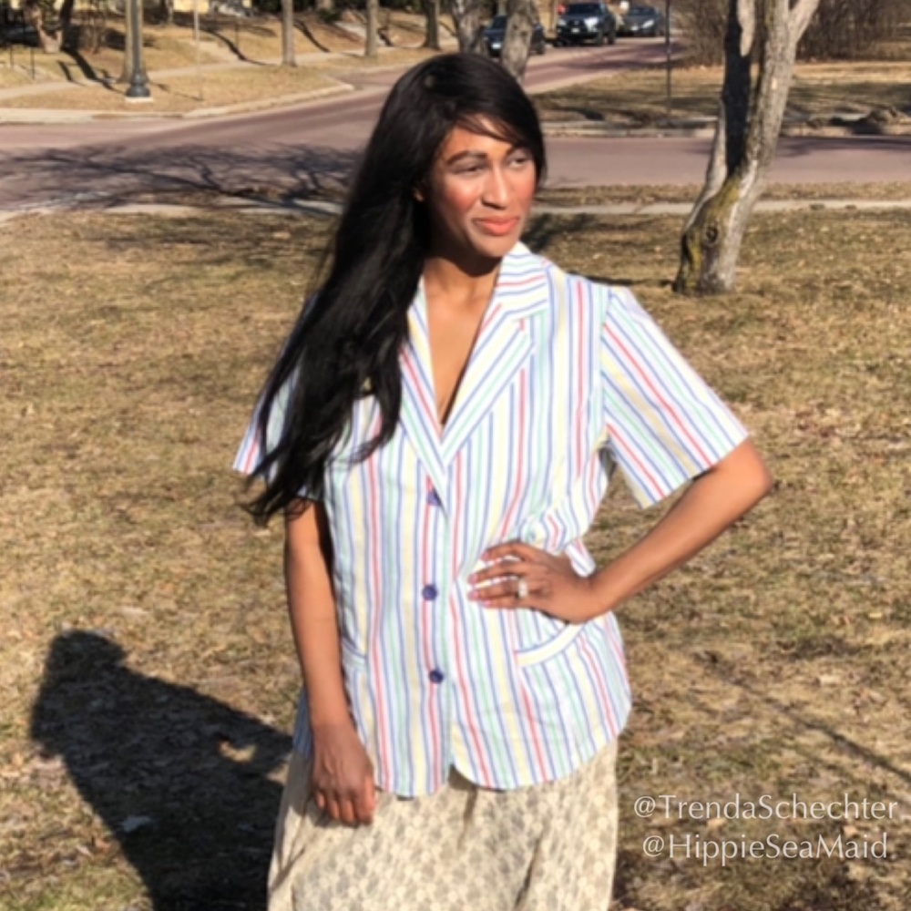 Beautiful and Chic Vintage Striped Blazer!